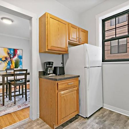 Well-Furnished 1Br Apt In Popular Spot - Belmont J3 Chicago Eksteriør billede