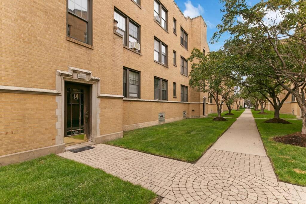 Well-Furnished 1Br Apt In Popular Spot - Belmont J3 Chicago Eksteriør billede