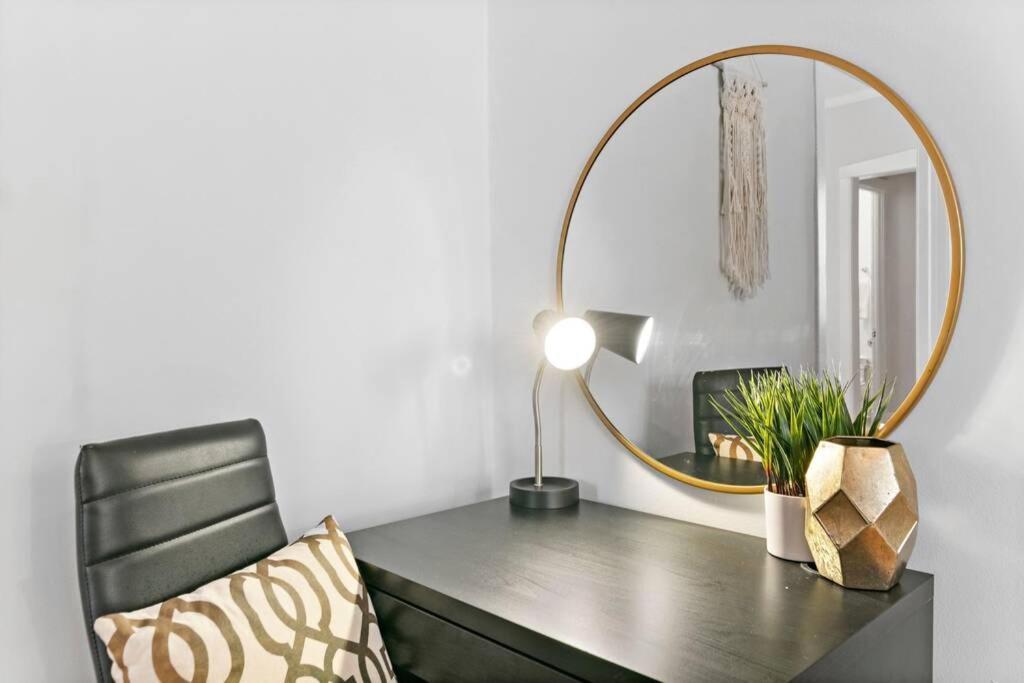 Well-Furnished 1Br Apt In Popular Spot - Belmont J3 Chicago Eksteriør billede