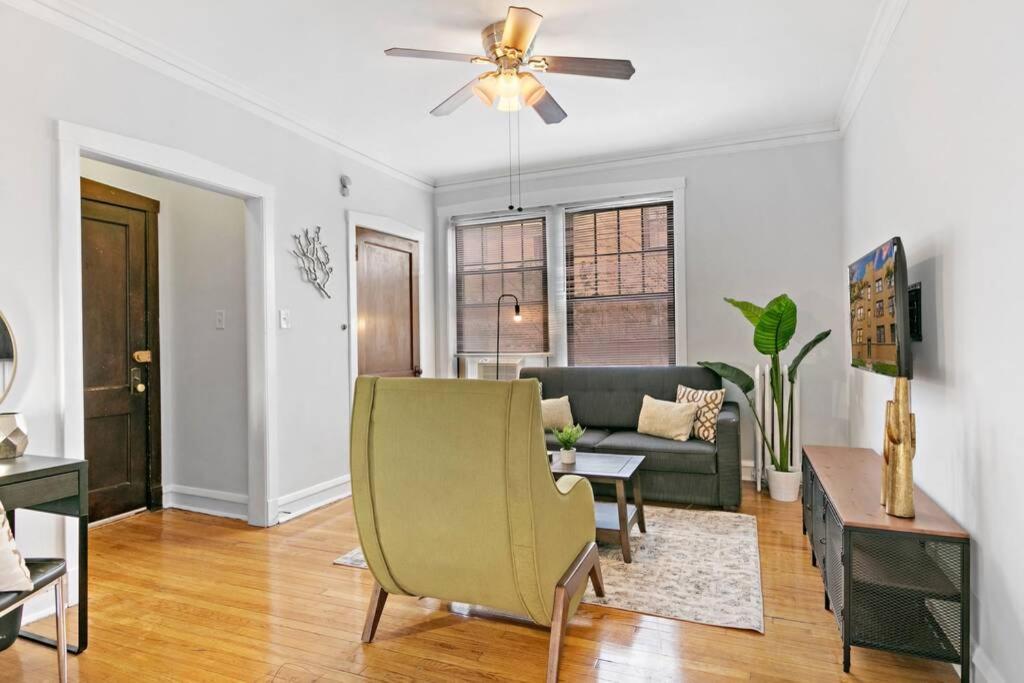 Well-Furnished 1Br Apt In Popular Spot - Belmont J3 Chicago Eksteriør billede