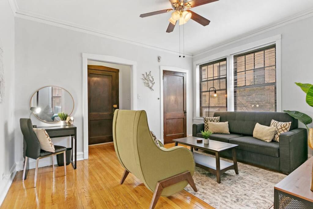 Well-Furnished 1Br Apt In Popular Spot - Belmont J3 Chicago Eksteriør billede